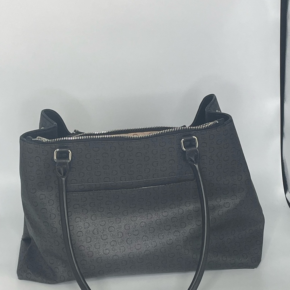 GUESS Black Women's Tote Bag - Picture 2 of 4